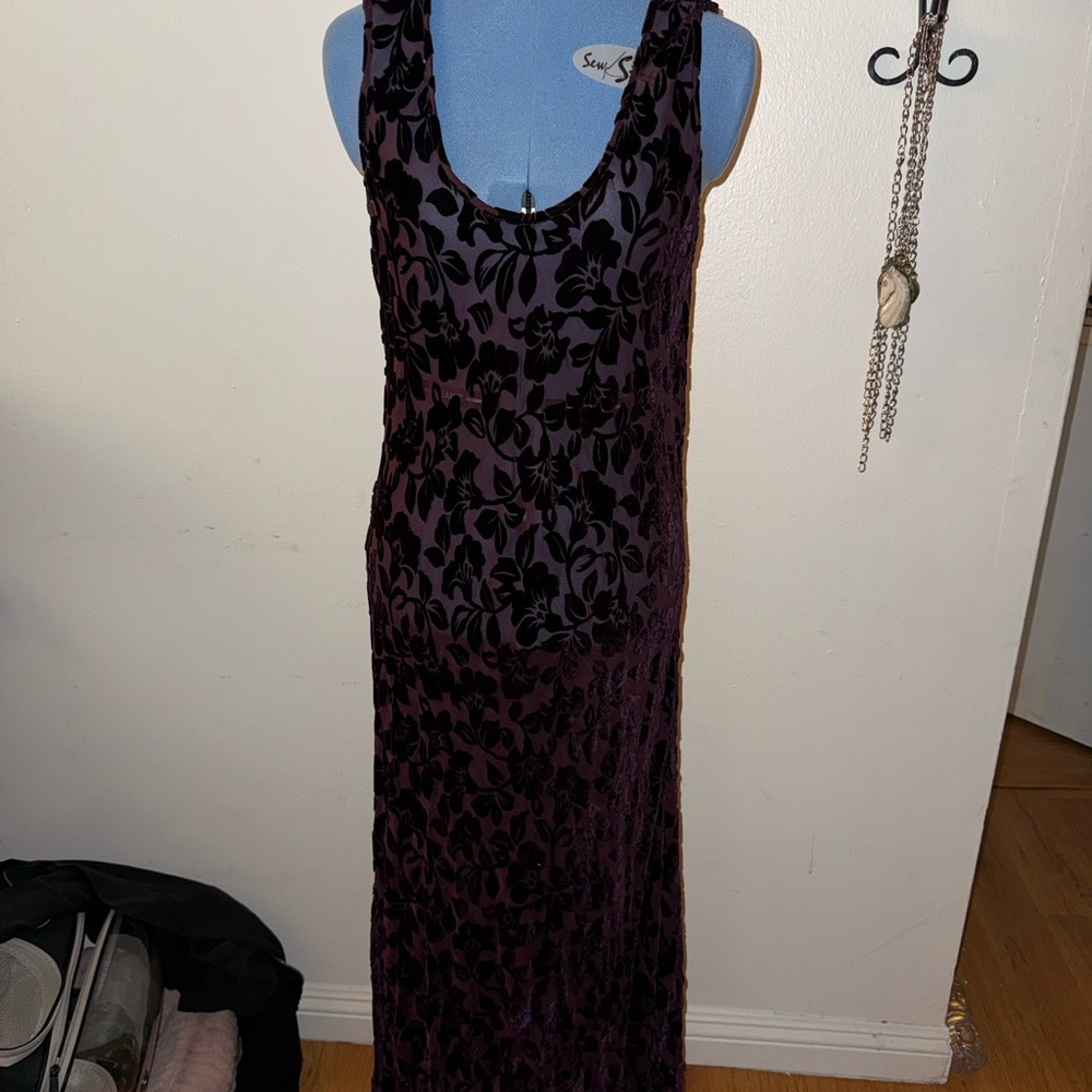 Elegant Purple Floral Velvet Dress
